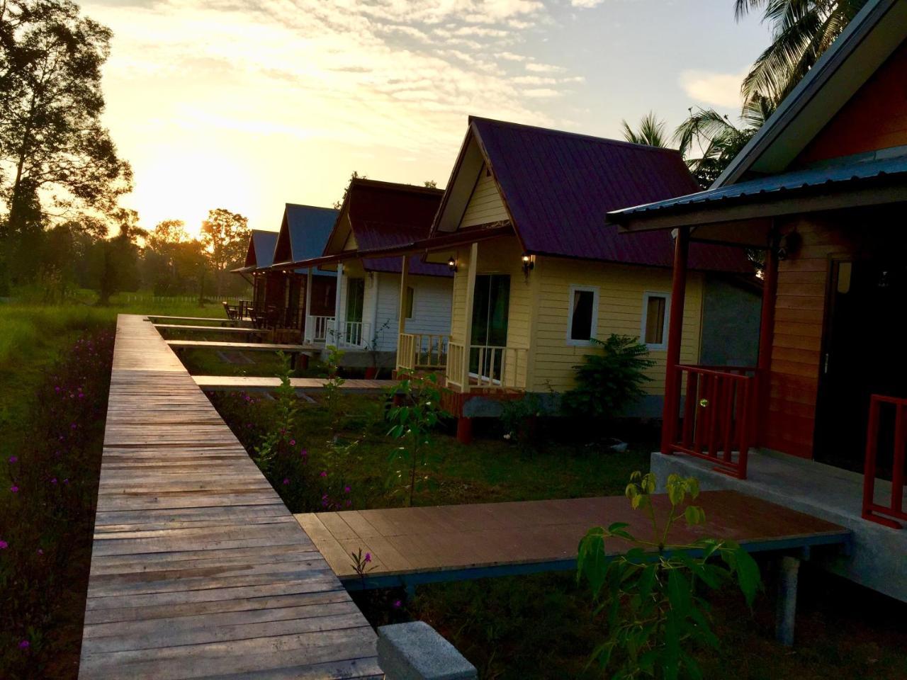 Baan Thung Home Stay Prasat Dış mekan fotoğraf