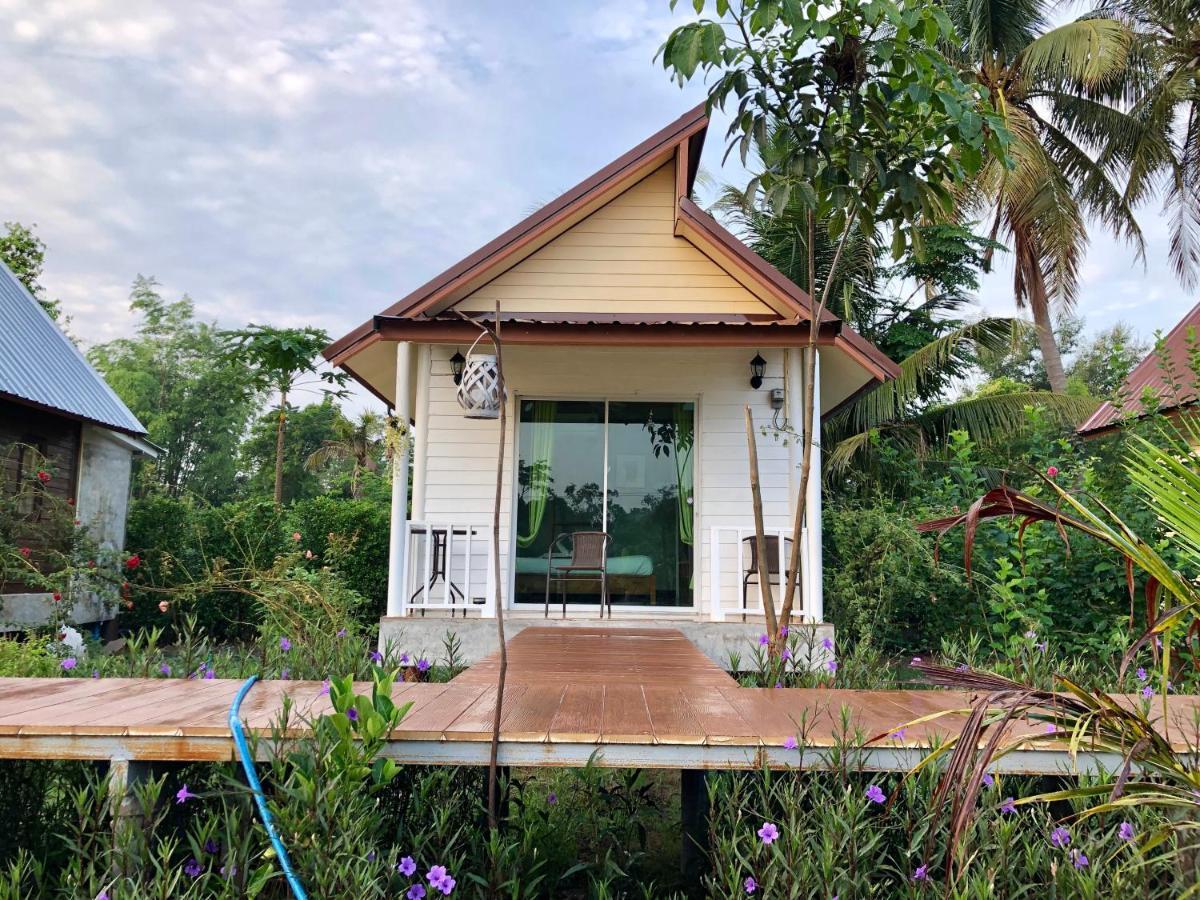 Baan Thung Home Stay Prasat Dış mekan fotoğraf