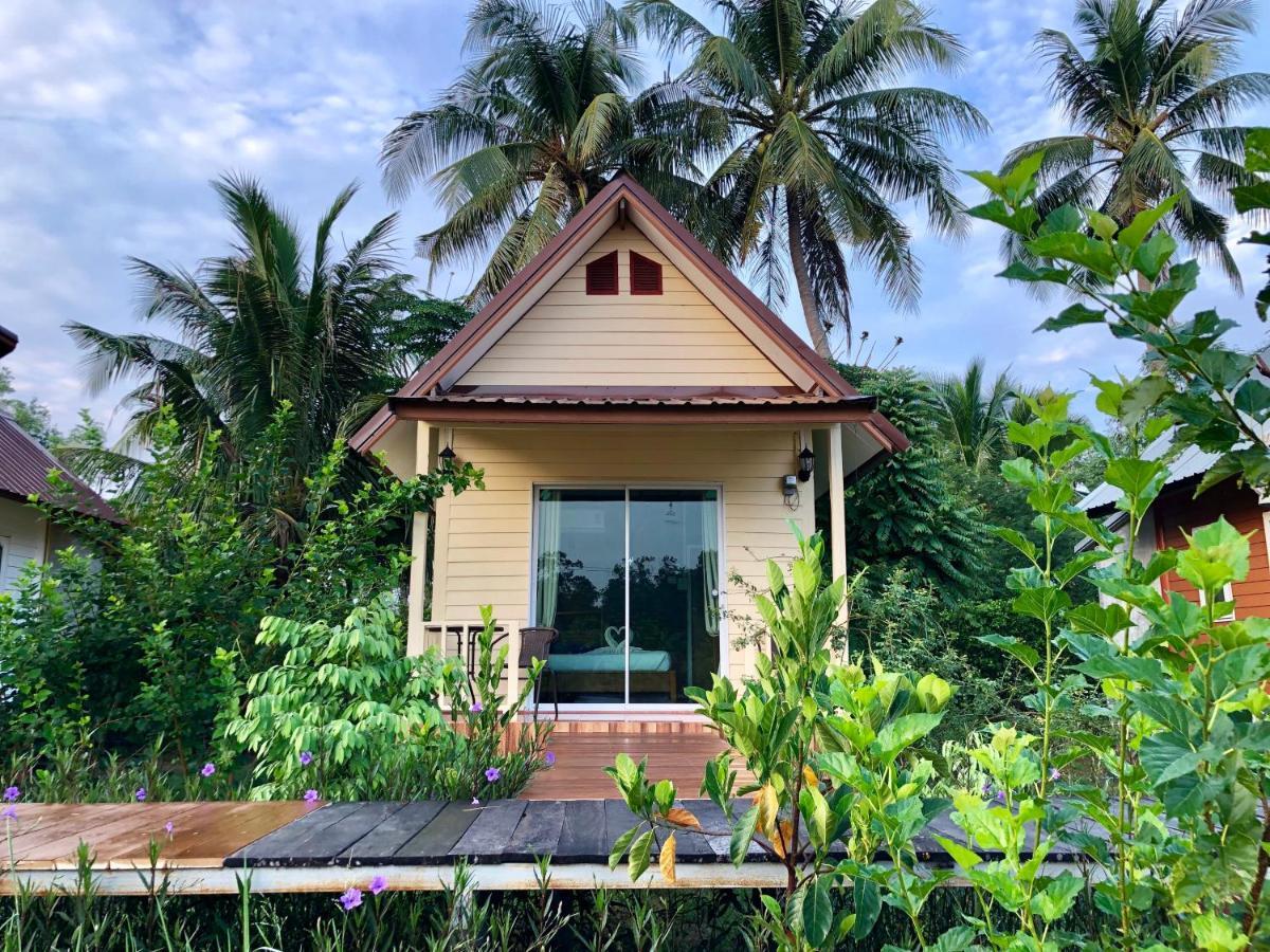 Baan Thung Home Stay Prasat Dış mekan fotoğraf